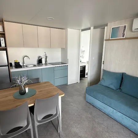 Mobile Homes Nina & Ena, Dalmata * Orebić