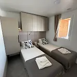 营地 Mobile Homes Nina & Ena, Dalmata 奥瑞比克