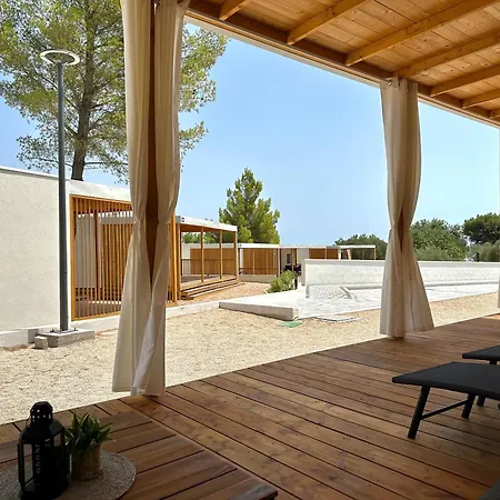 Mobile Homes Nina & Ena, Dalmata *