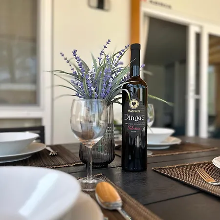 Mobile Homes Nina & Ena, Dalmata Orebić