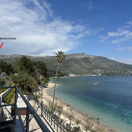 Mobile Homes Nina & Ena, Dalmata 캠프장 *