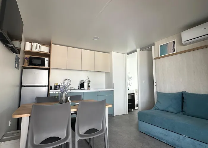 Mobile Homes Nina & Ena, Dalmata Кемпинг Оребич